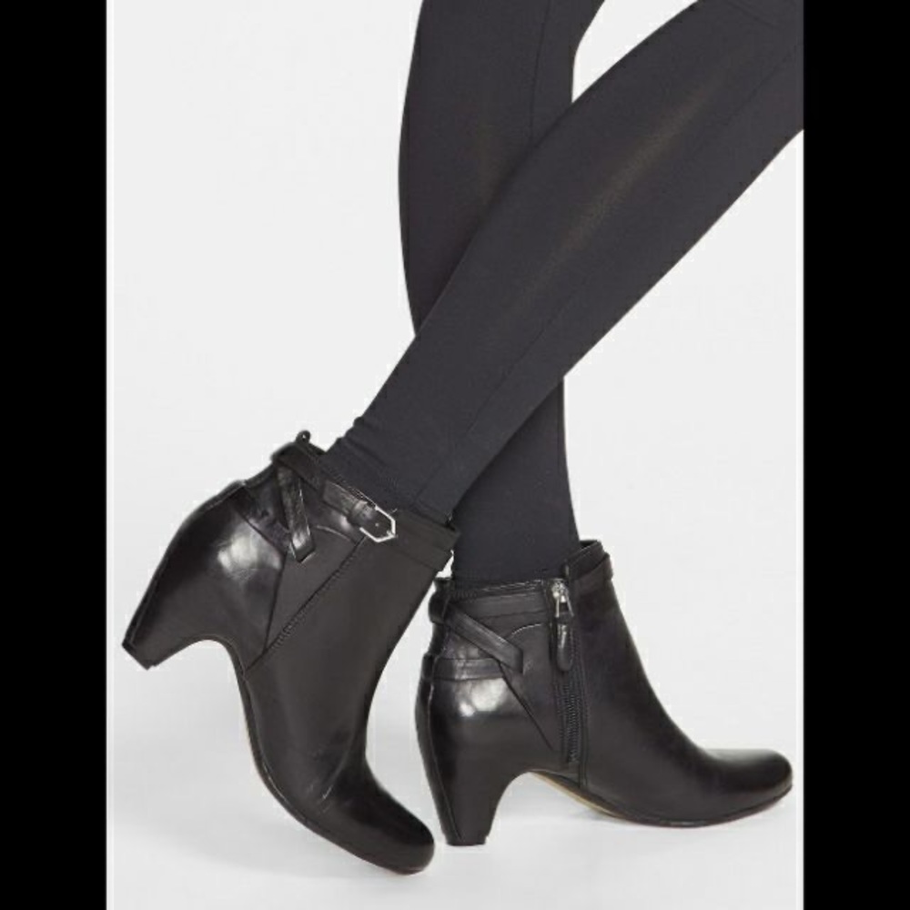 Sam Edelman Maddox Black Leather Booties, Sz. 6